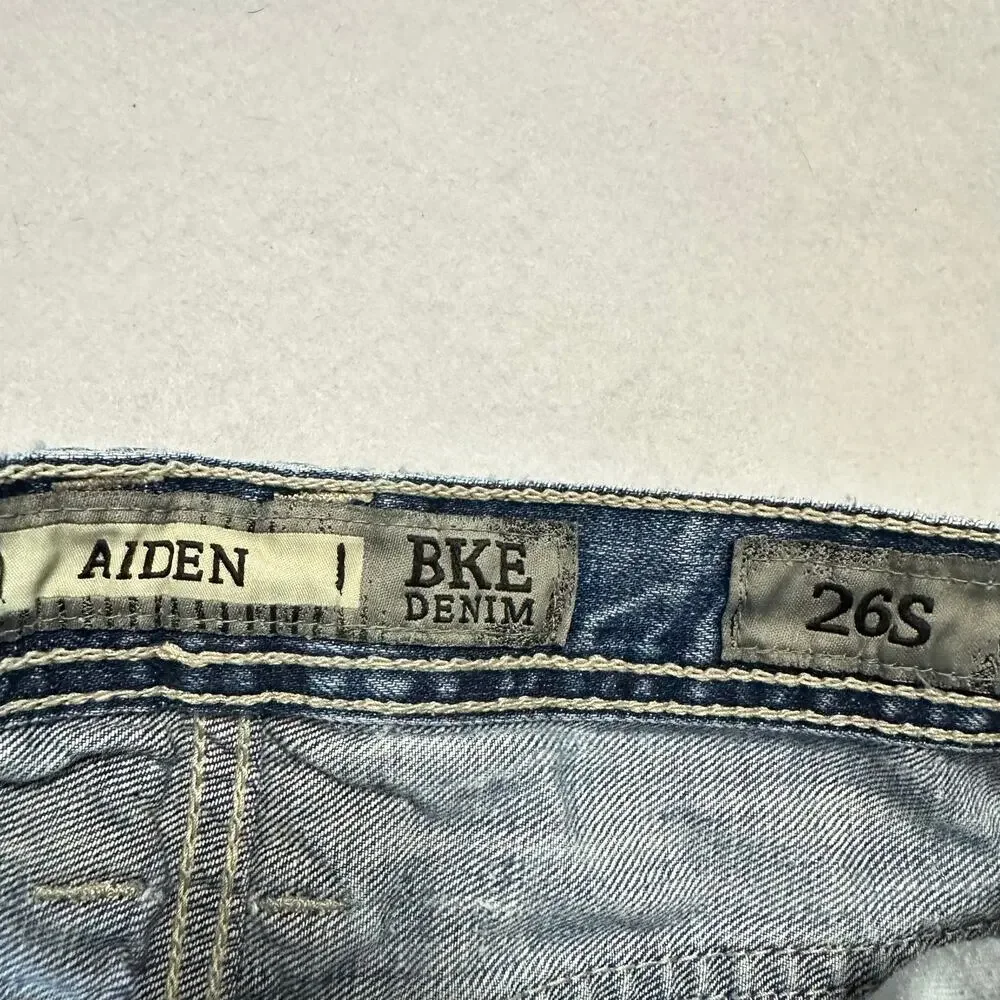 BKE Aiden Straight Leg Denim Jeans Medium Wash Contrast Embroidered Size 26x29